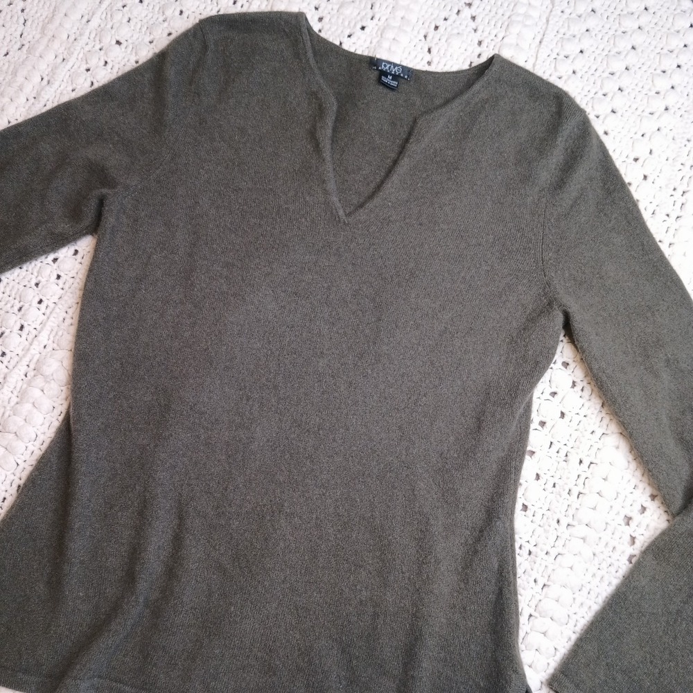Prive 100% Cashmere Sweater Womens M Slit Neck‎ Forest Green Pullover Comfy Soft